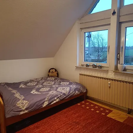 Helles 18 Qm In 6,5-zi-wohnung Naehe Frankfurt, Hanau, Buedingen, Friedberg