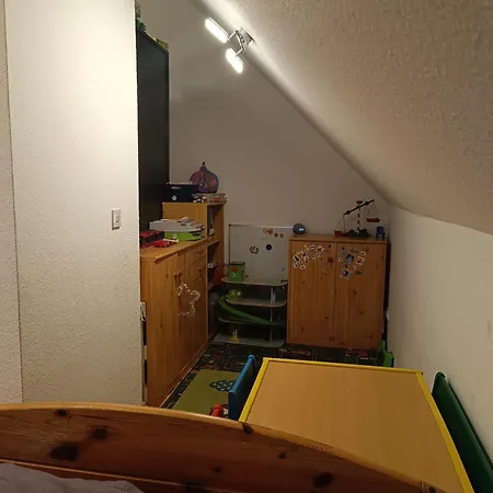 Homestay Helles 18 Qm In 6,5-zi-wohnung Naehe Frankfurt, Hanau, Buedingen, Friedberg *