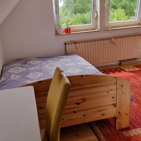 Helles 18 Qm In 6,5-zi-wohnung Naehe Frankfurt, Hanau, Buedingen, Friedberg Alloggio in famiglia