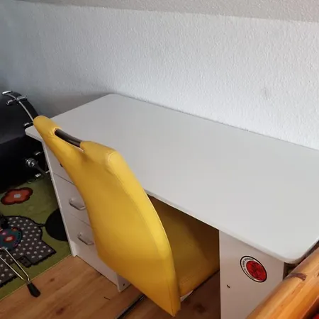 Helles 18 Qm In 6,5-zi-wohnung Naehe Frankfurt, Hanau, Buedingen, Friedberg Alloggio in famiglia Altenstadt