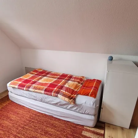 Alloggio in famiglia Helles 18 Qm In 6,5-zi-wohnung Naehe Frankfurt, Hanau, Buedingen, Friedberg